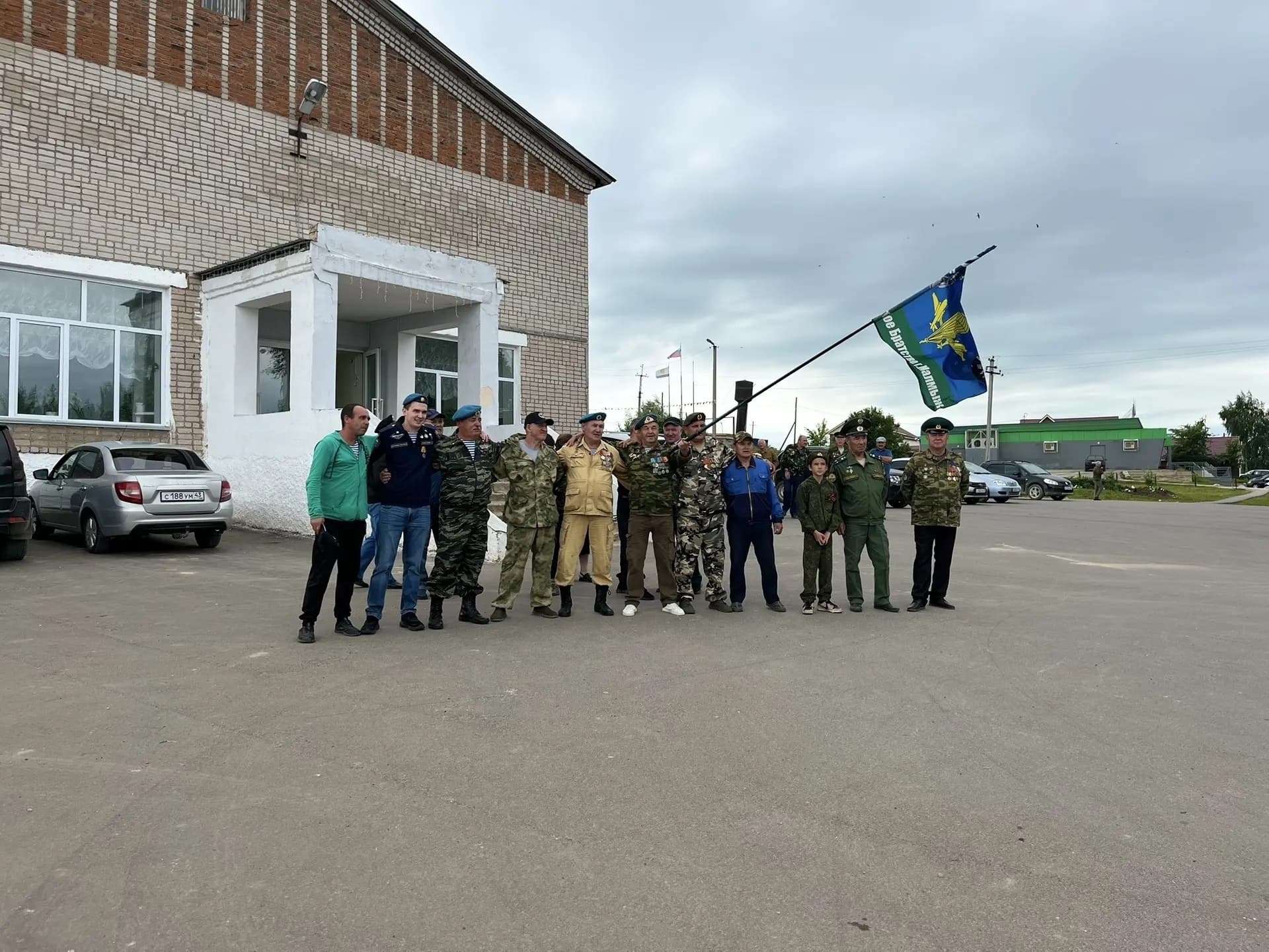 В Калинино открыта мемориальная доска ветерану Афганской войны Ильдару Гильмутдинову