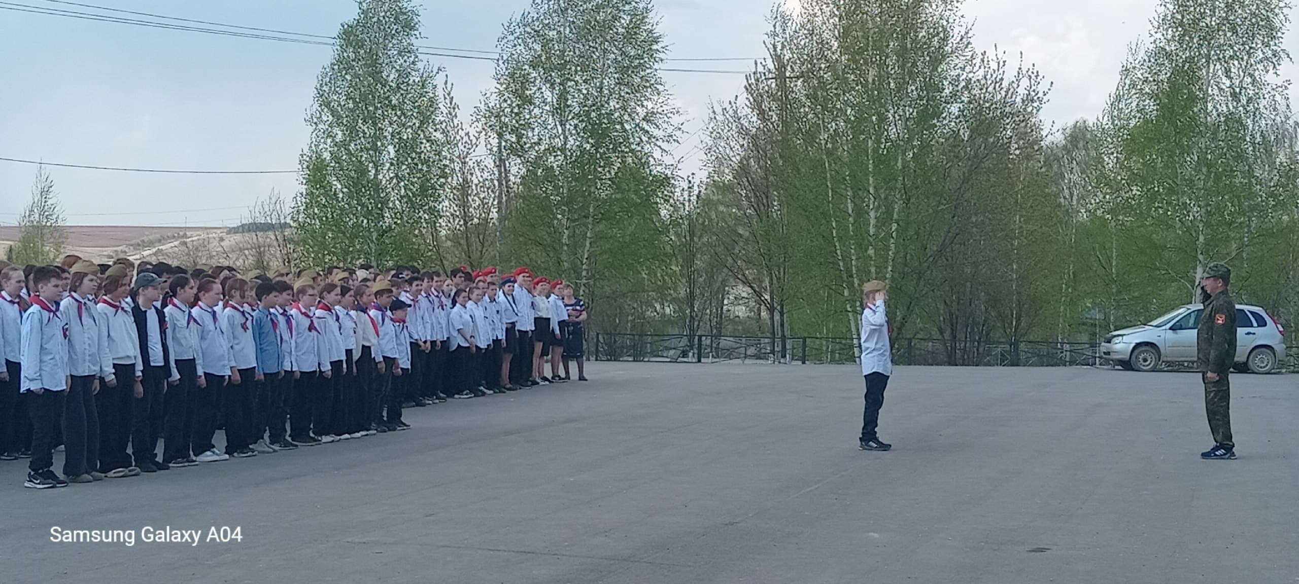 Смотр песни и строя учащихся школы прошёл в Калинино