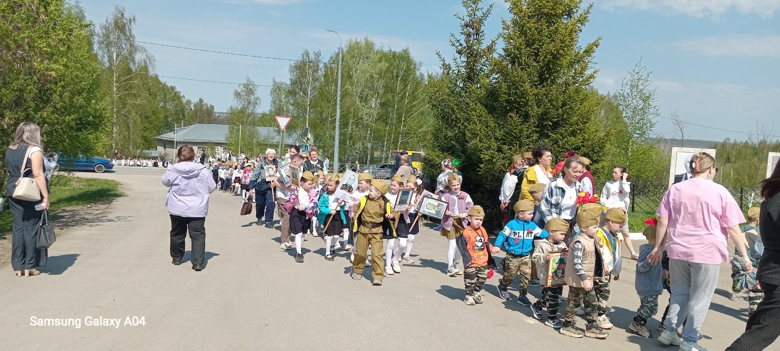 Бессмертный полк прошёл по улицам Калинино