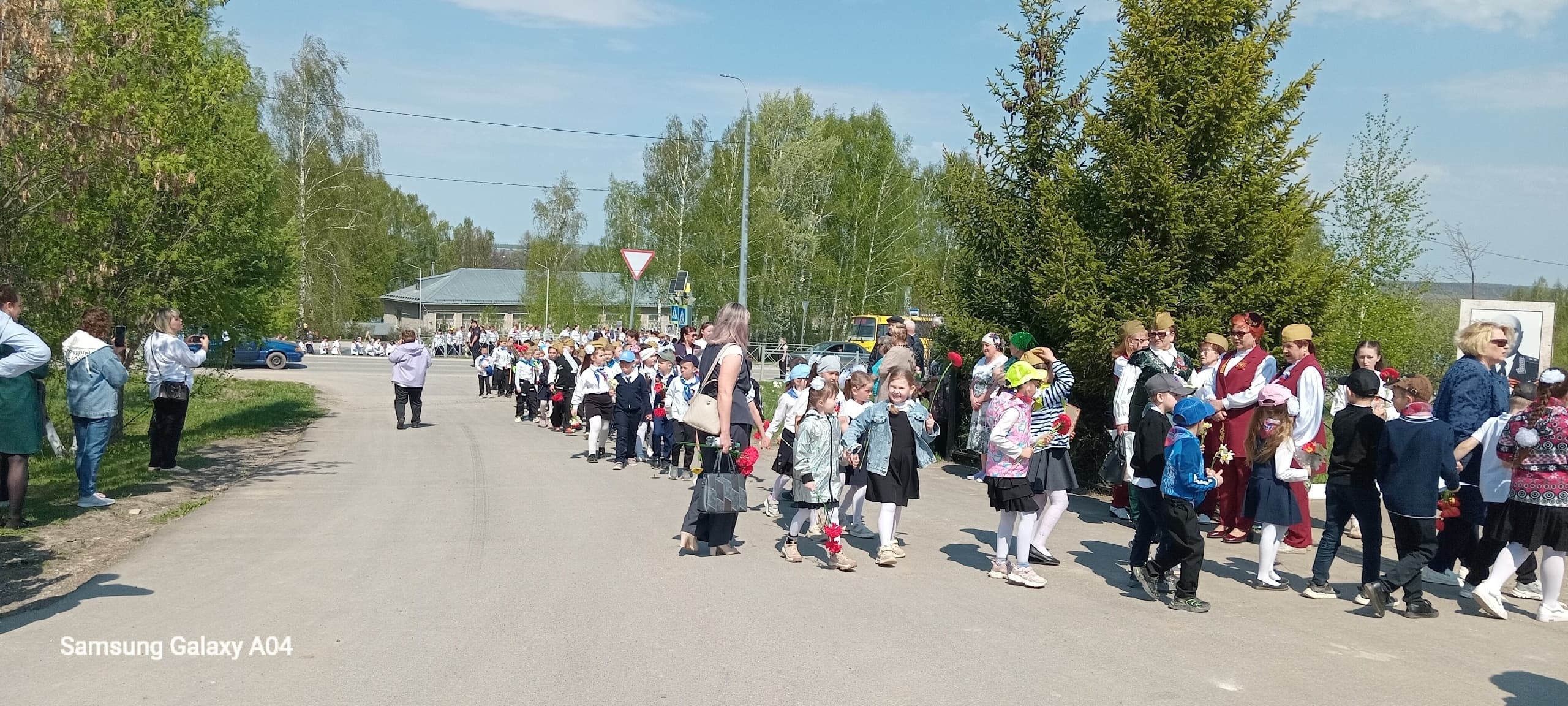 Бессмертный полк прошёл по улицам Калинино