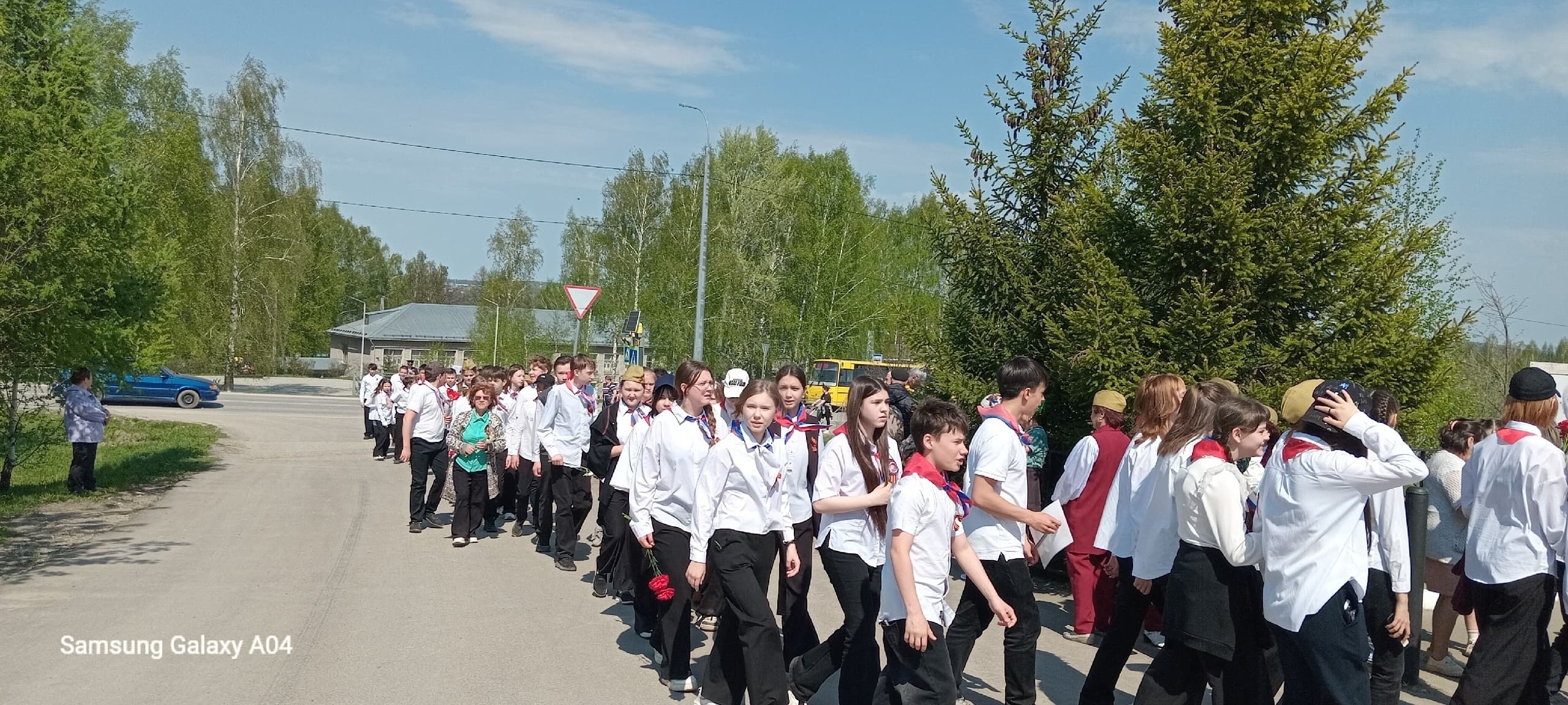 Бессмертный полк прошёл по улицам Калинино