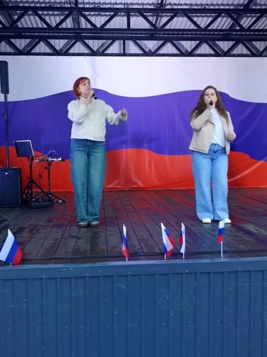День России в Калинино: праздничный концерт